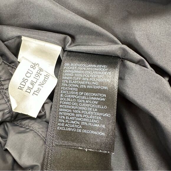 The North Face Women's Gray Puffer Jacket - Picture 4 of 5